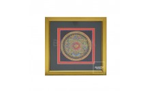 กรอบของสะสมโชว์ลวดลายผ้าปัก